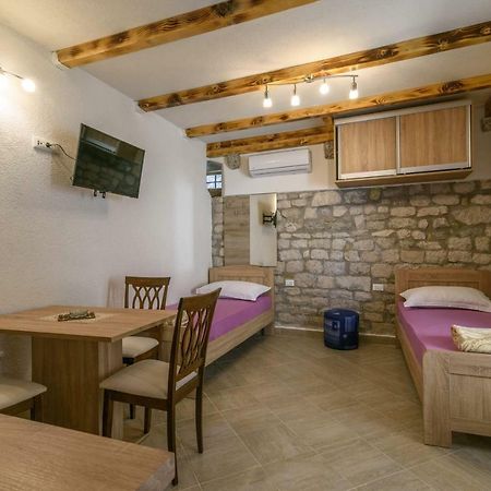 Lorena Trogir Ngoại thất bức ảnh