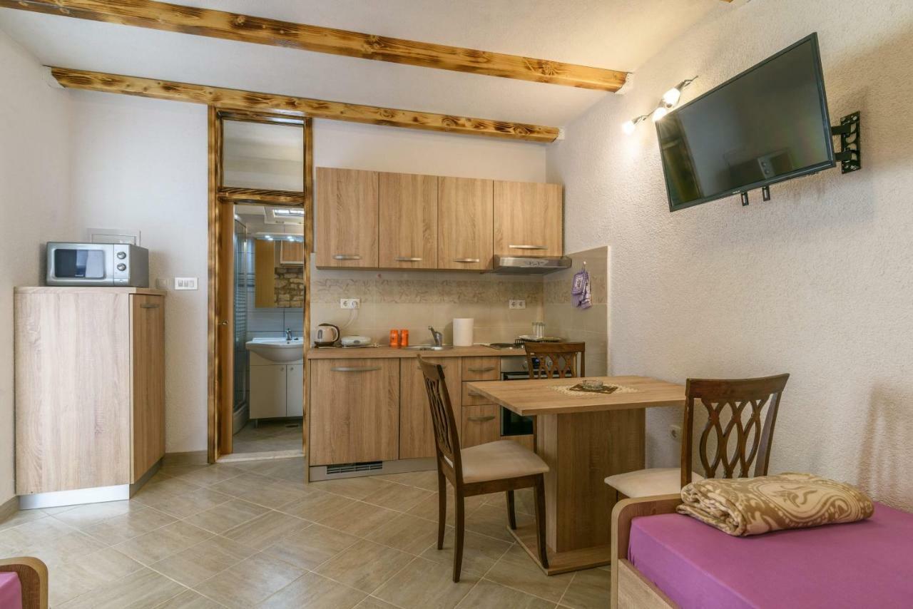 Lorena Trogir Ngoại thất bức ảnh
